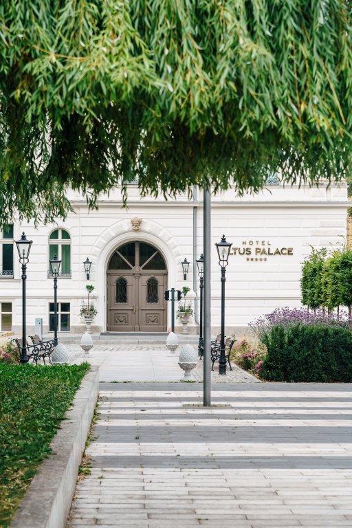 Hotel Altus Palace - Destigo Hotels Wroclaw Exterior photo